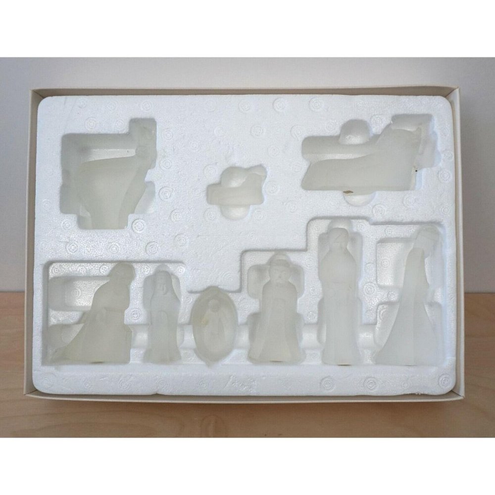 CLEARLY Christmas 9 Piece 24% Lead Crystal Nativity Set